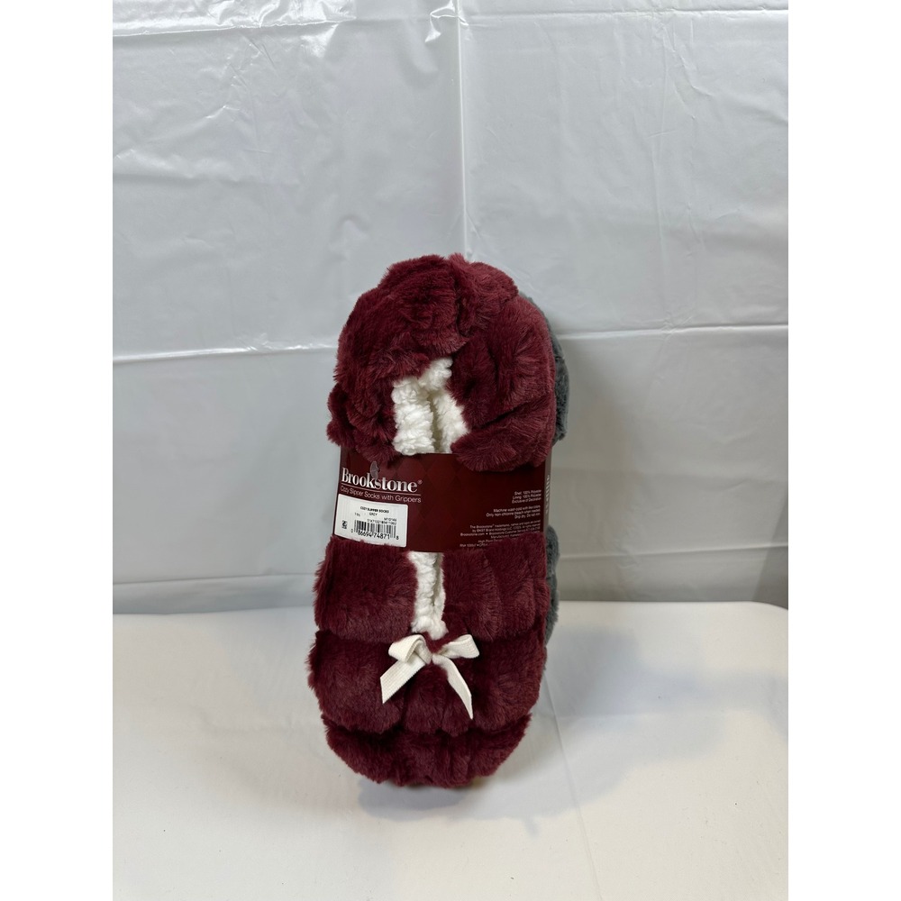 Brookstone Cozy Slipper Socks with Grippers 2 Pair Set Burgundy GreyFaux Fur NEW